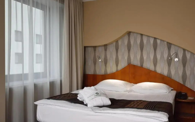 City Hotel