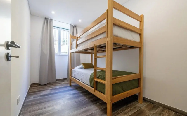 Roots Apartments