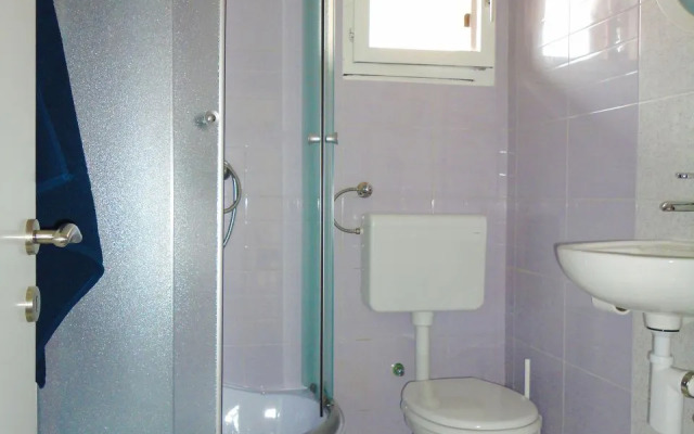 Apartment Petar - 30 m from sandy beach: A2 Nin, Zadar riviera