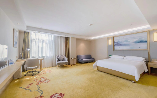 Vienna Classic Hotel (Shenzhen Pingshan Bihu)