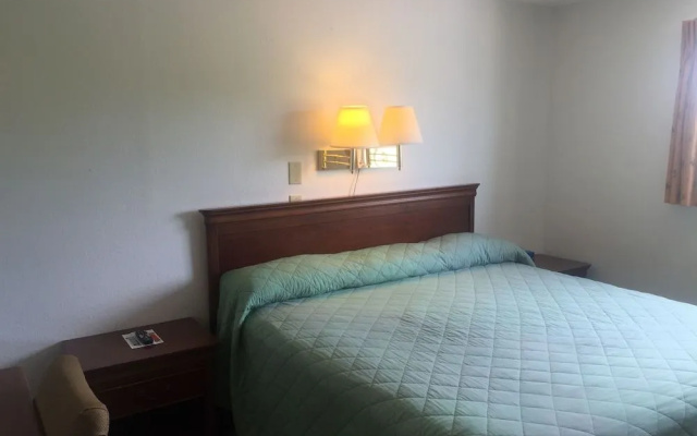 Midway Budget Inn