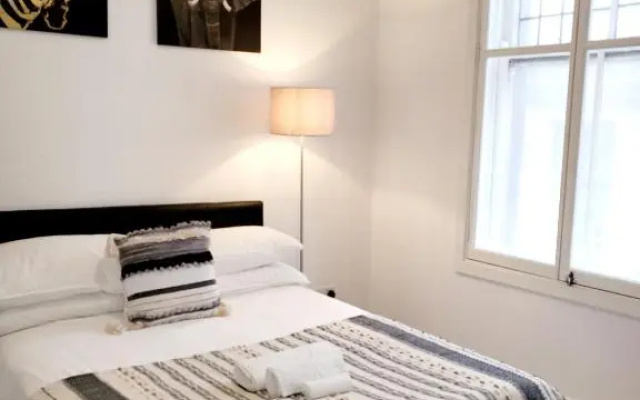 Central 2bed Apartment w/parking