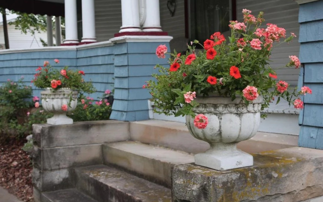 Rose Heart Inn