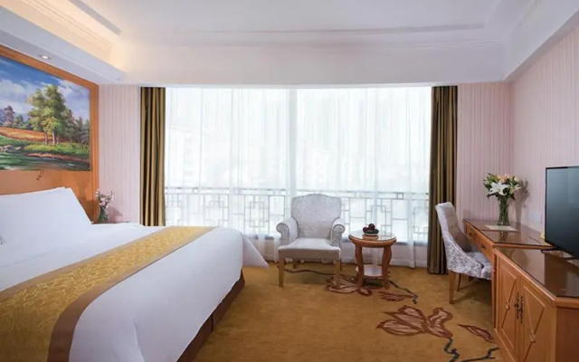 Vienna Hotel Shengzhou Bada Hotel