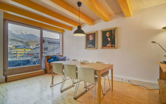 Cozy Penthouse in the old Town of Sion