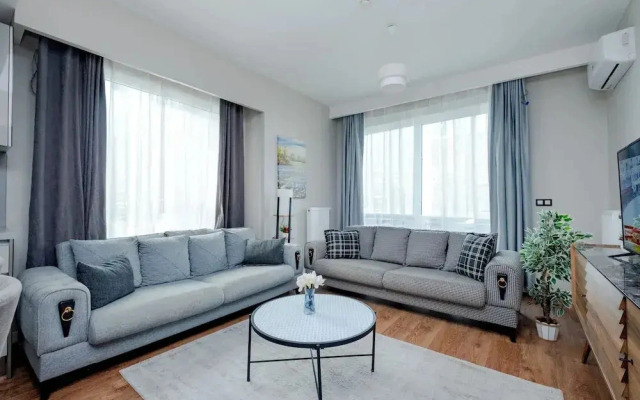 lUX RESIDENCE IN HIGH FLOOR