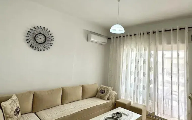 Lovely 2-bed Apartment in Gjiri i Lalzit