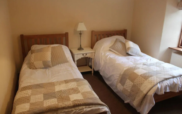 The Manifold Inn