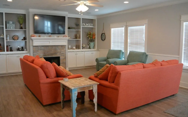 Southern Belle by RedAwning