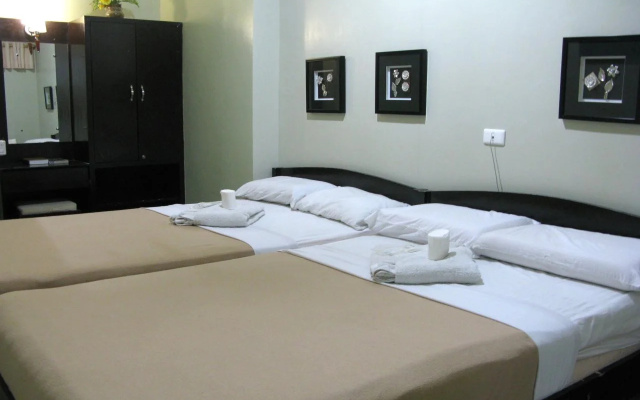 Jade Dragon's Suites