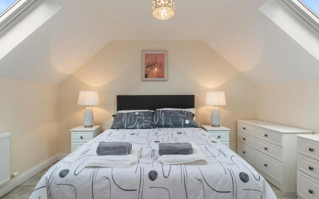 Maynor - Large Luxury House Log Burner Central Location