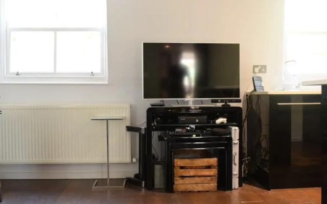 2 Bedroom Apartment in Paddington