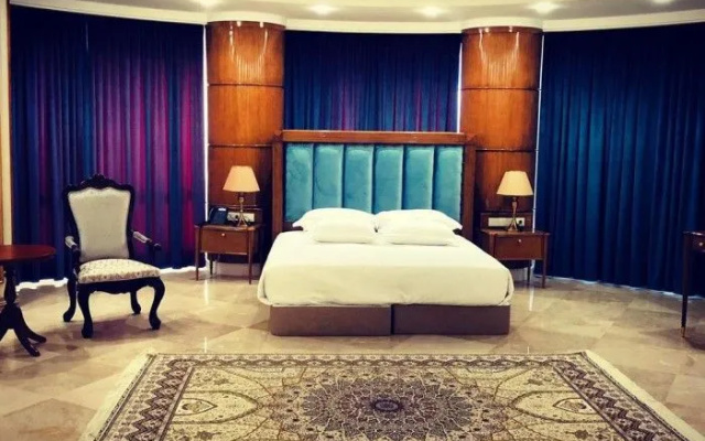 Wisteria Hotel