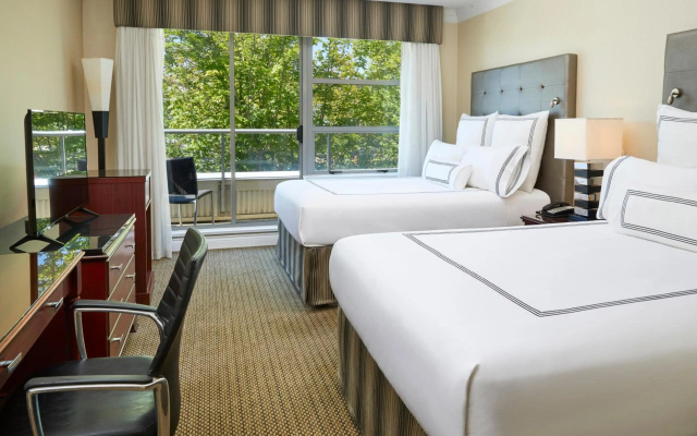 Granville Island Hotel