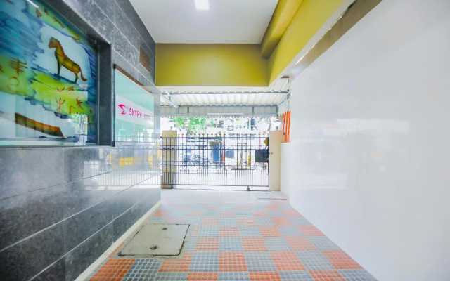 OYO Flagship 76696 Skyry Hotels