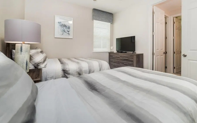 1712 Caribbean View Terrace