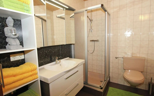 Idyllic Apartment in Hippach with Ski Storage near Ski Area