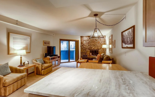 Westwind 109 1BD 1.5ba Gold Condo