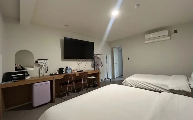Priberry Hotel