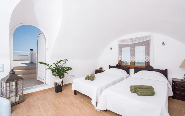 Zeus Residence
