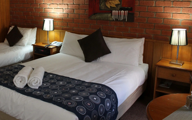Bakery Hill Motel