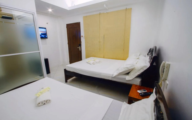 JJ Midcity Inn