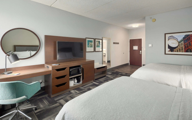 Hampton Inn Louisville - Northeast