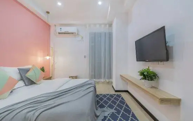 Chongqing Sigman Hotel (Hechuan Powerlong Plaza New Bus Station)