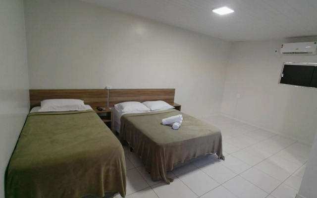 Hotel Verde Mares