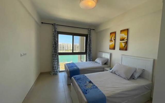 Marassi 3 bedroom with marina view 8g