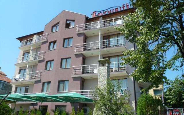 Favorite Hotel Аврен вид на фасад
