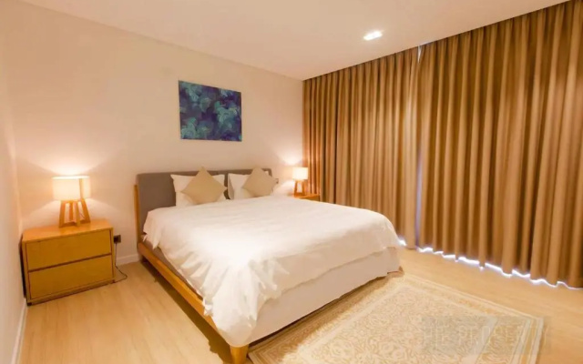 5-star Golf Resort Pool Villa