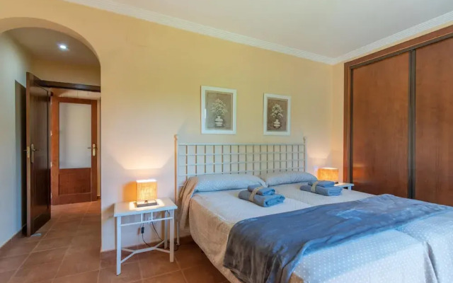 Golfside Stay for 5 Guests