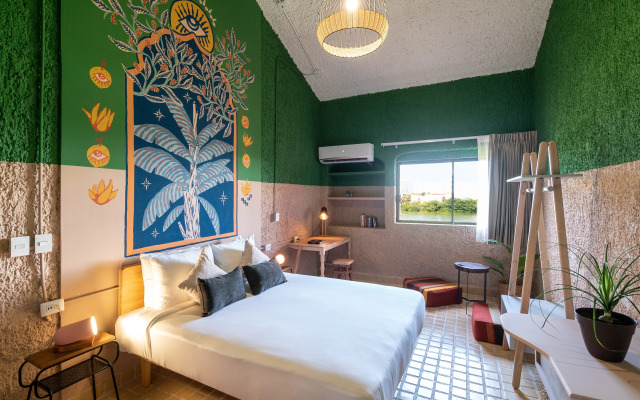 Отель Selina Cancun Laguna Hotel Zone