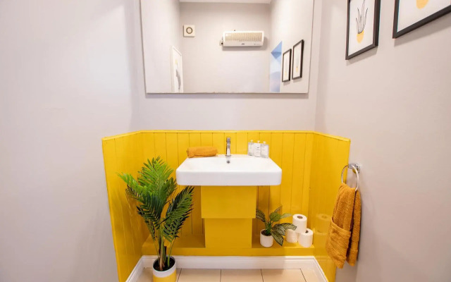 Dublin City Center, 15 Beds, Sleeps 18