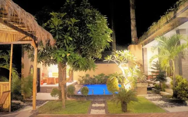 Flagship 91237 Ratu Guest House