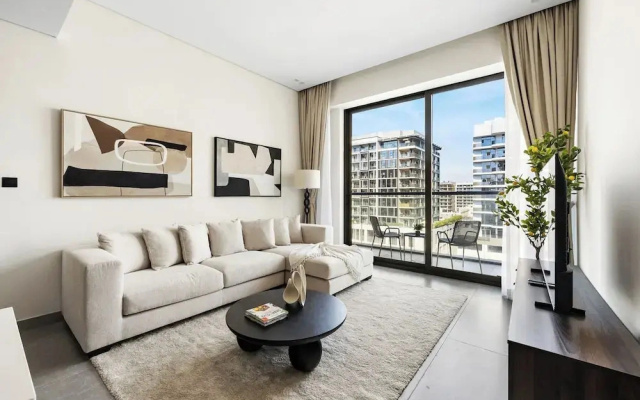 1BR with Huge Balcony Near Burj Al Arab