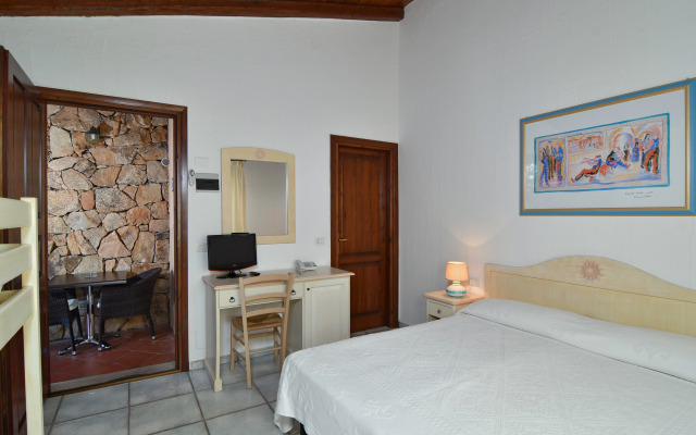 Li Suari Club Village