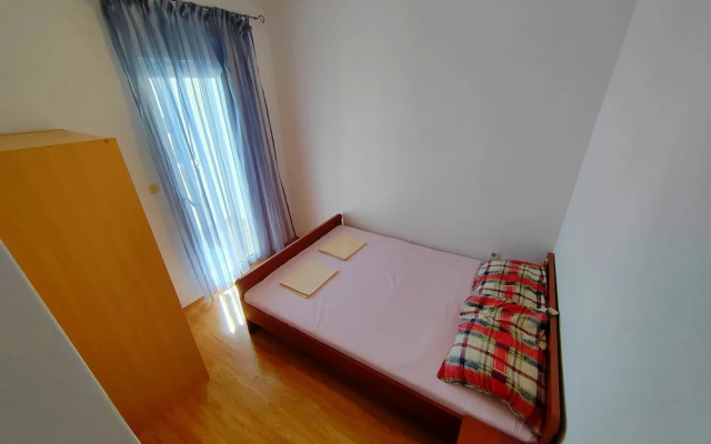 Close to Center Apartment Poly 2 D