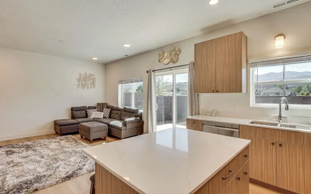 Built in 2025: Parowan Escape w/ Views!
