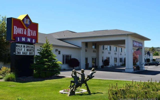 Rory & Ryan Inn