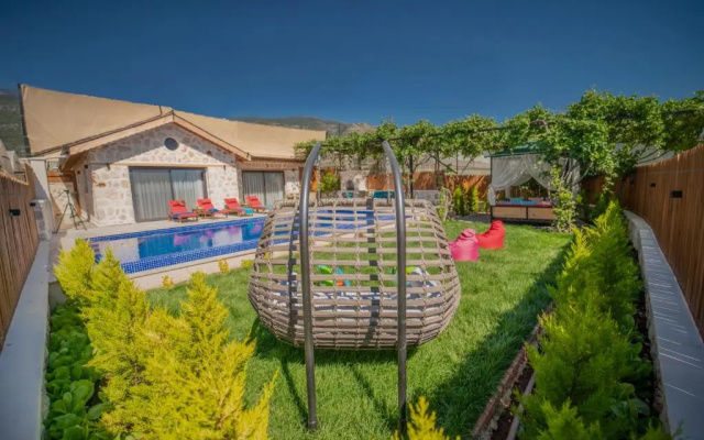 Zorlu - 2 Bedroom with jacuzzi in Kalkan