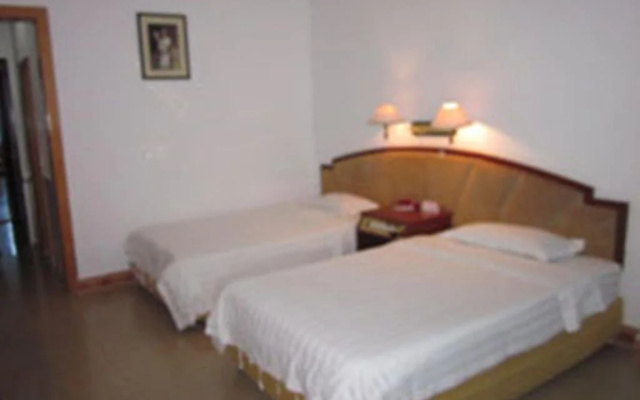 Cong Hua Jing Quan Hotel