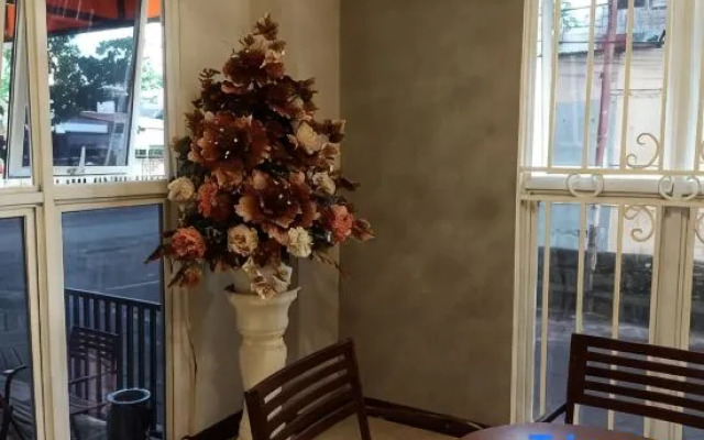 Mottomo Inn Manado