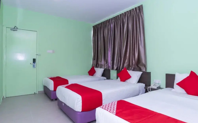 OYO 1172 Hotel Shlyo