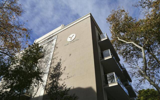 Отель The Y Hotel Греция, Кифисия - отзывы, цены и фото номеров - забронировать отель The Y Hotel онлайн вид на фасад