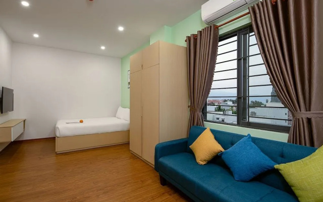Fan House Hostel