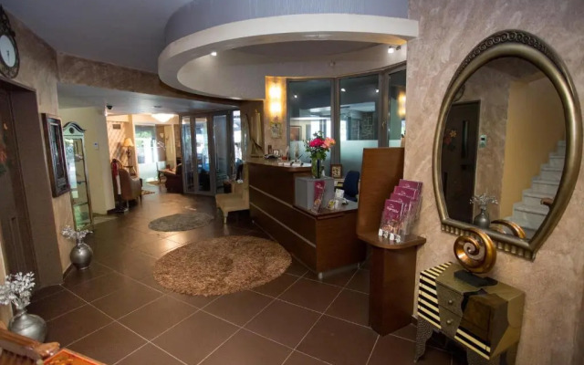Delfini Hotel