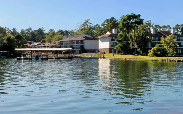 Emerald Isle Resort