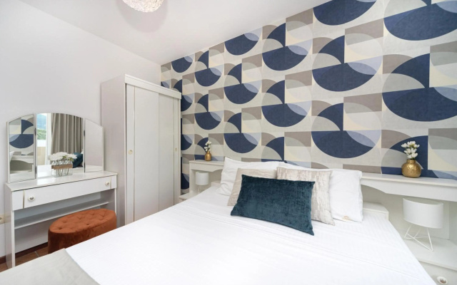Adeona apartments
